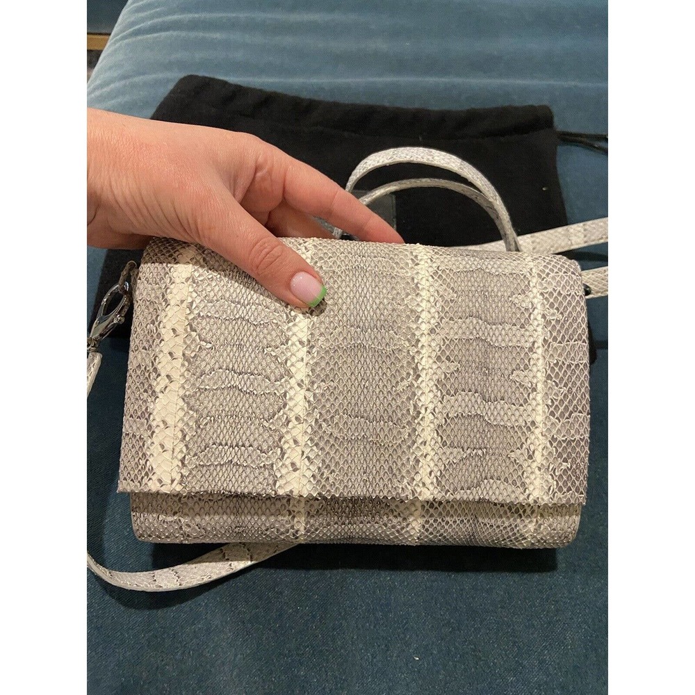 New $ 2250. Nancy Gonzalez Women's Resort 2020 Carrie Crossbody
